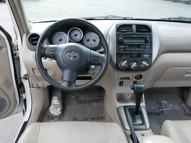 2004 Toyota RAV4 Base